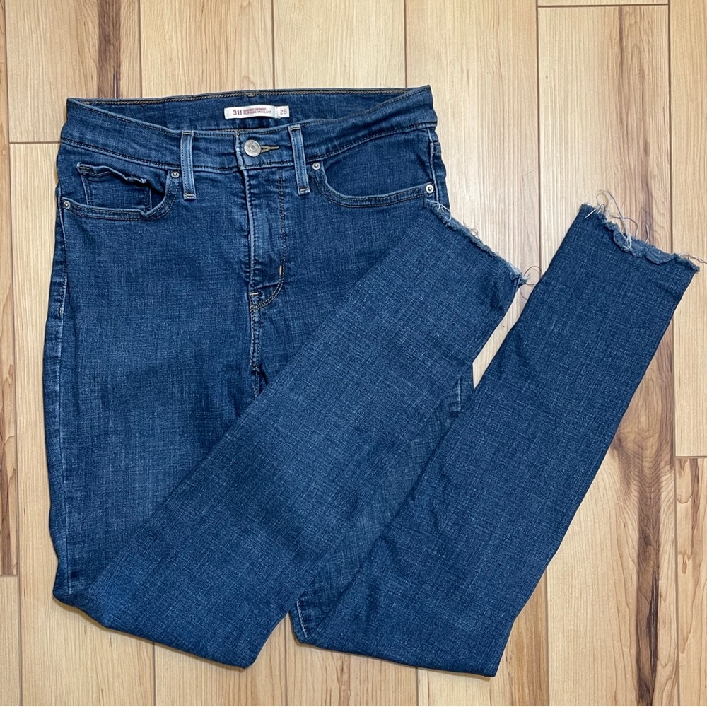 Levi's 311 Shaping Skinny Blue Jeans Size W28 L32